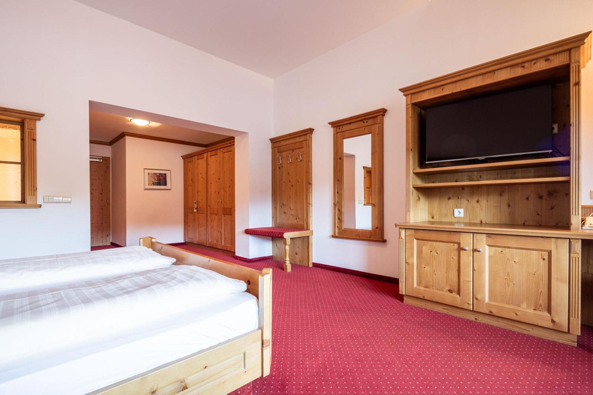 Hotel Sonnenhof Castelrotto Exteriör bild